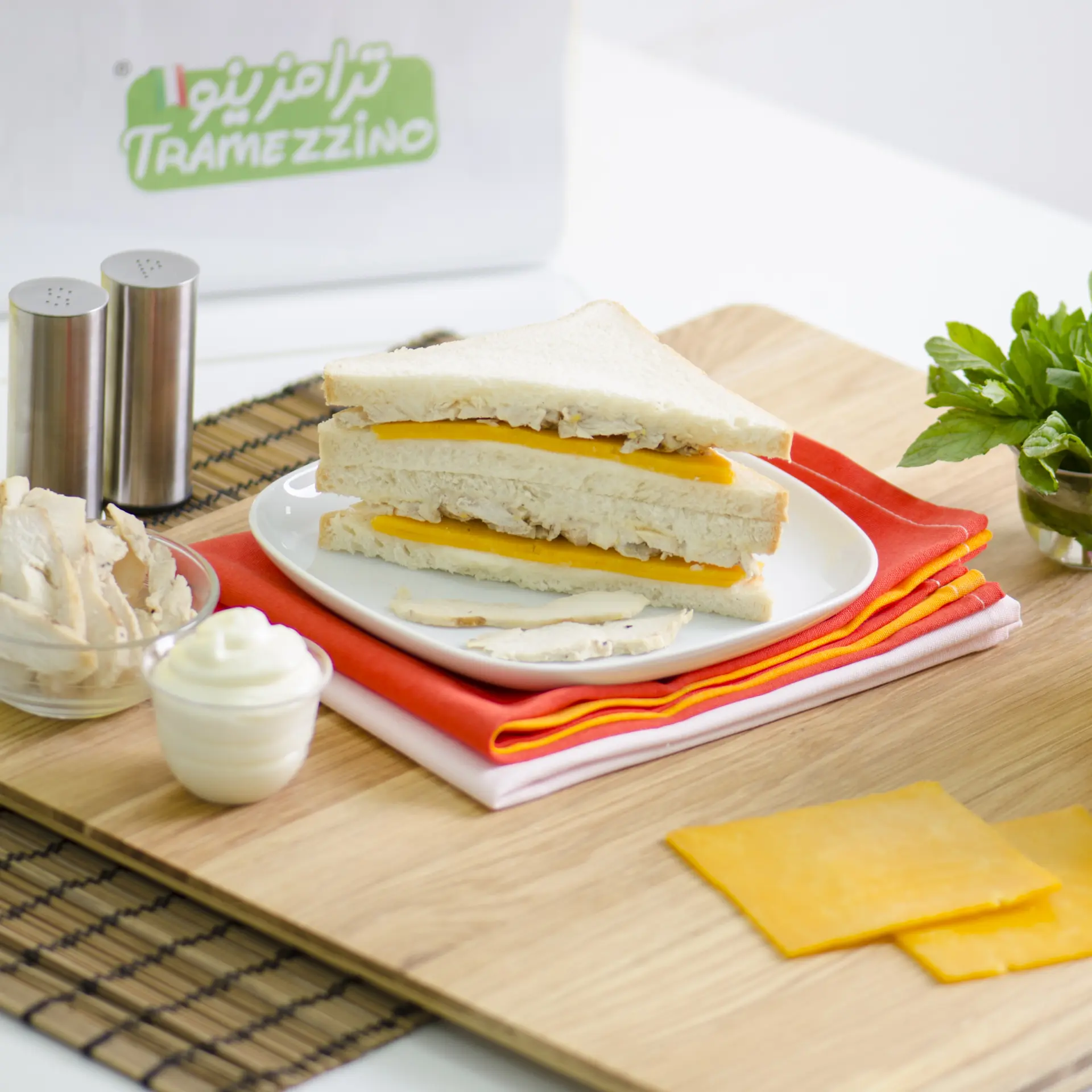 Chicken & Cheese Club Sandwich 146 gm - view 2