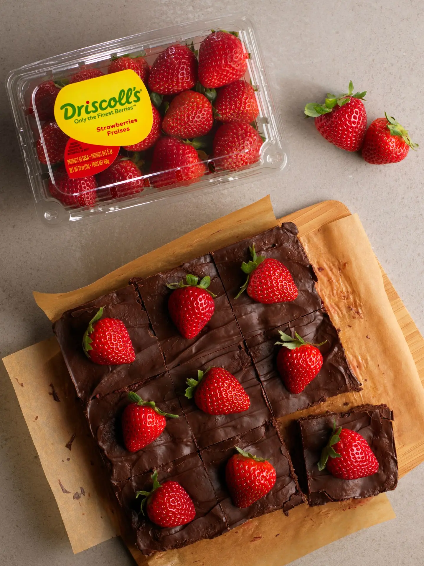 Driscolls Strawberry Import 454 gm approximately - view 8