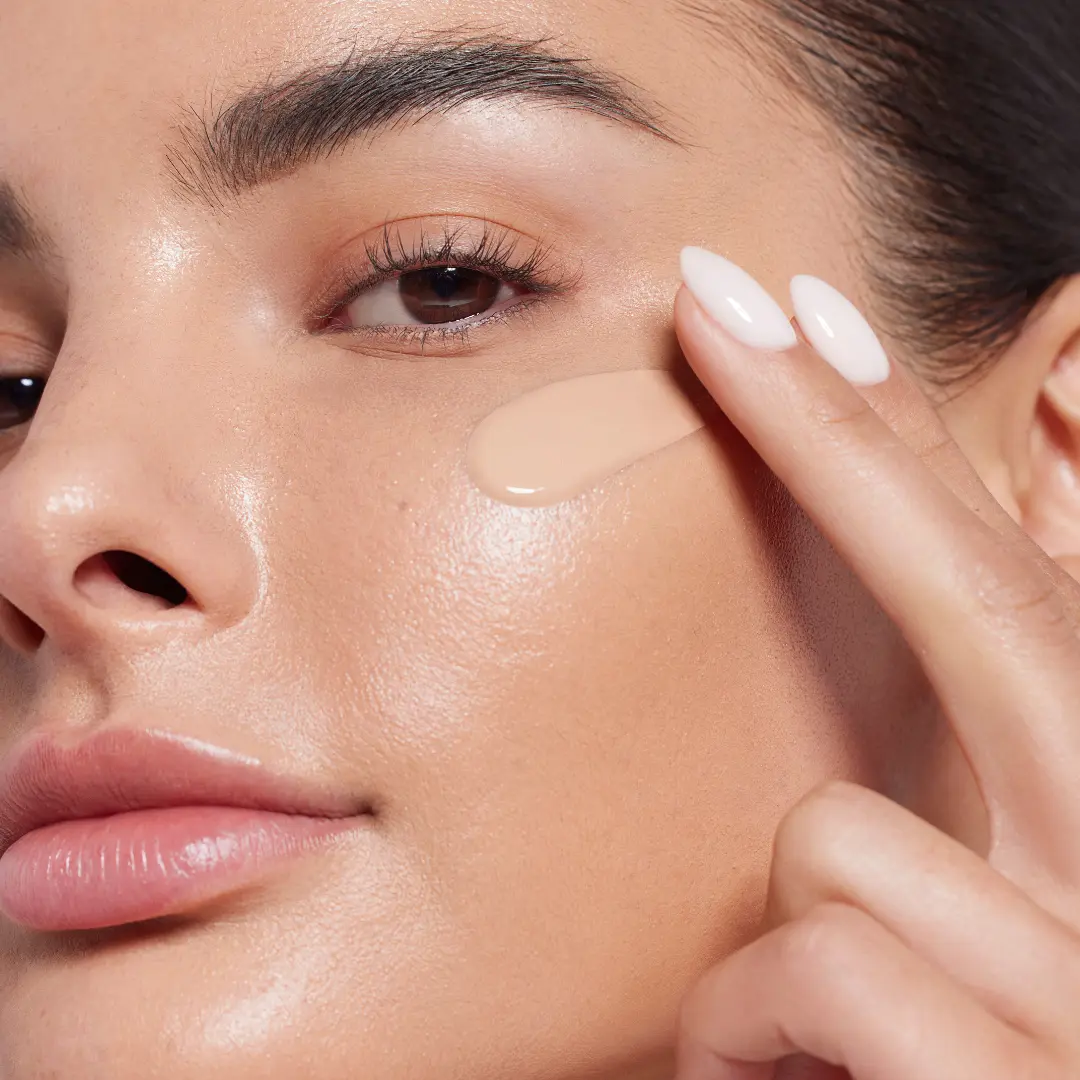 Loca Dreamy Glowy Skin Foundation Espresso 05 - view 4