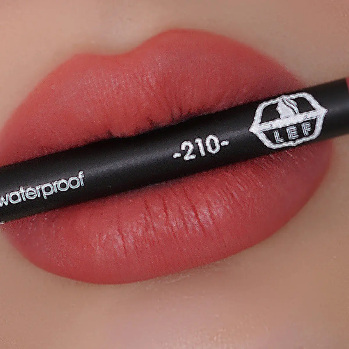 Lef Lip Liner Water Proof 210 - view 2