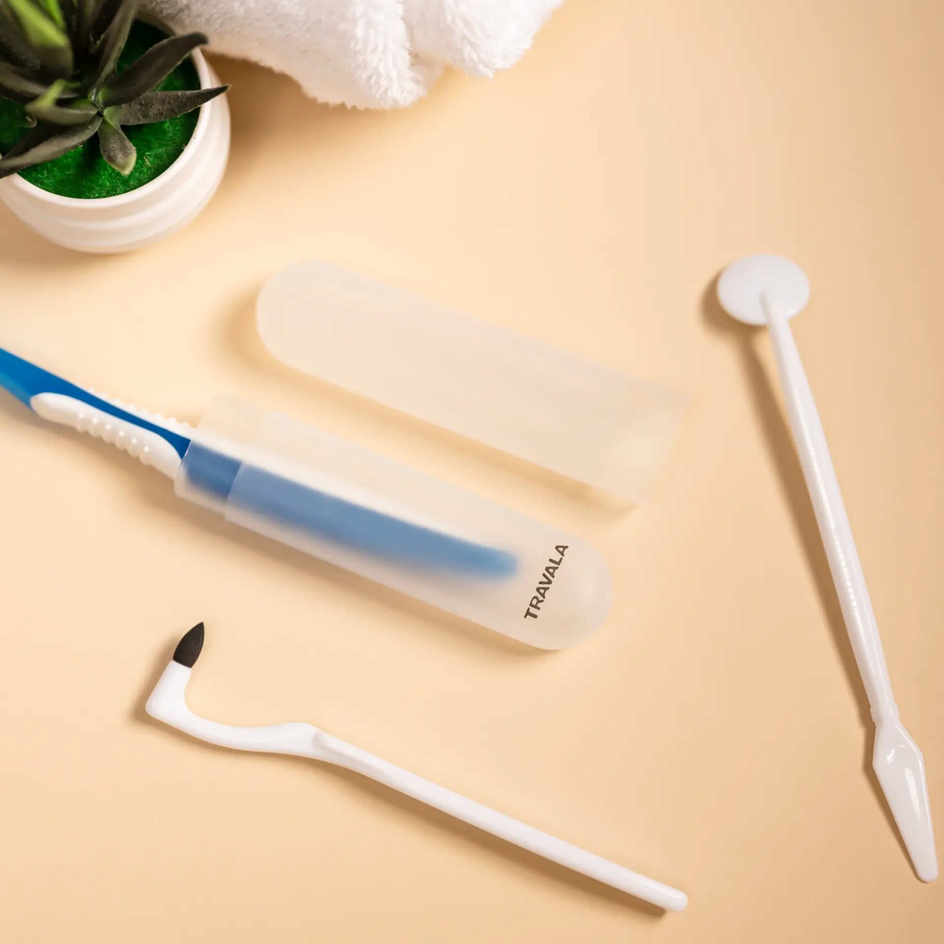 Travala Reusable Plastic Bottles Toothbrush - view 4