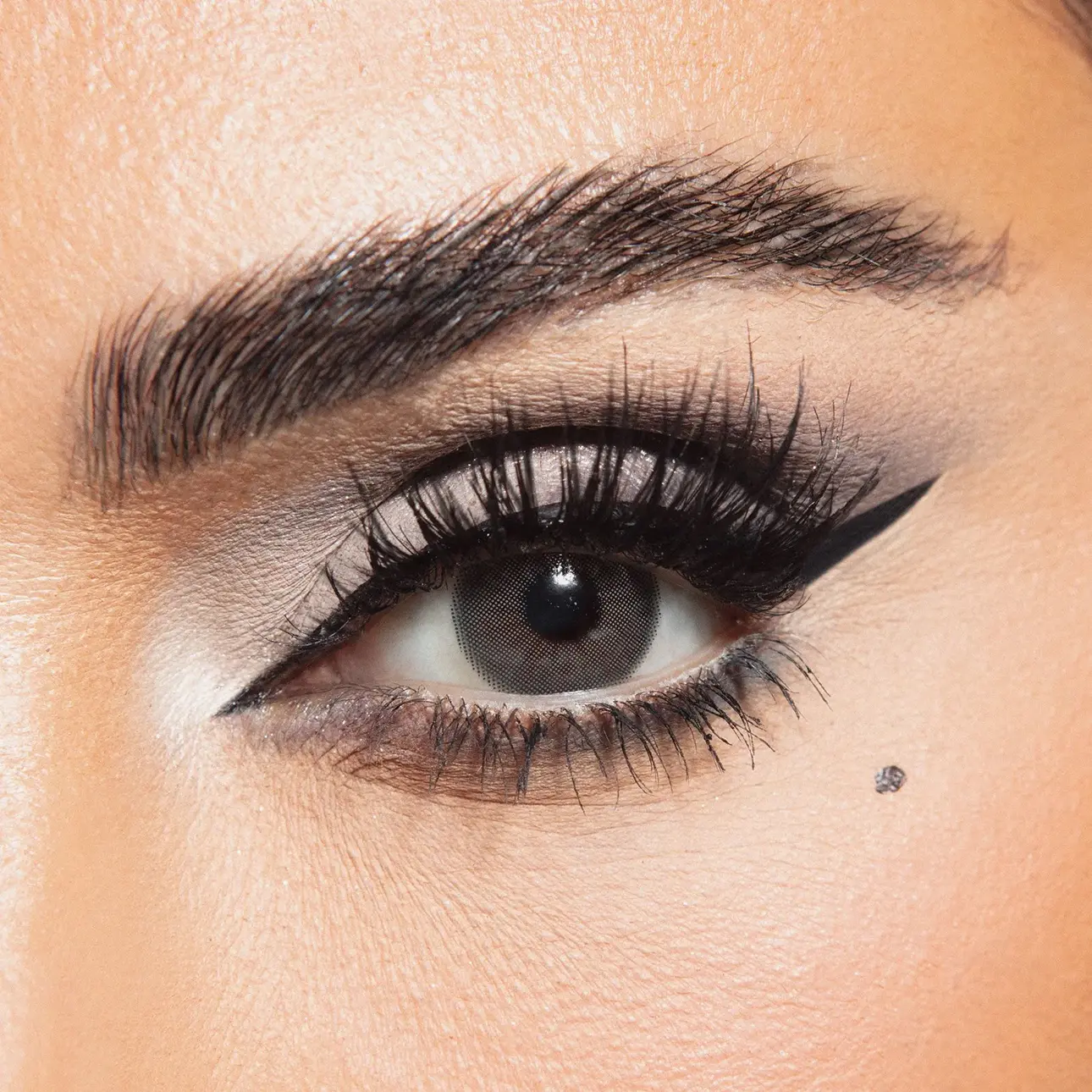 Diva Her Contact Lenses Monthly Gala - view 1