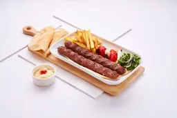 طبق كباب حلبي