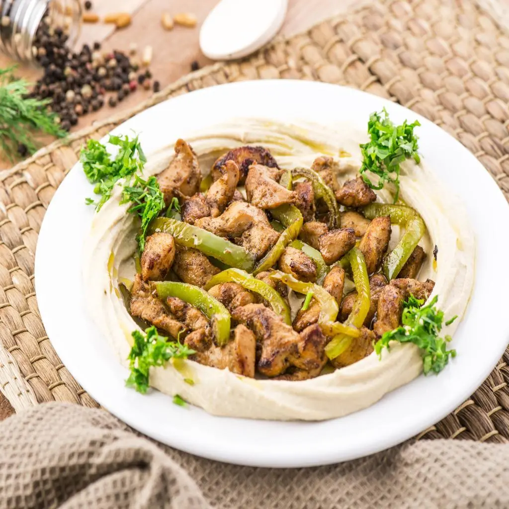 حمص بالدجاج