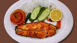 سالمون مشوي بالميفة