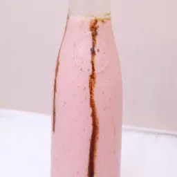 فراولة بالحليب