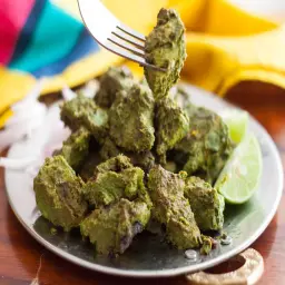 Green Chicken Tikka Leg Piece