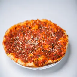 فطيرة محمرة
