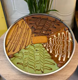 Assorted Basbousa Tray