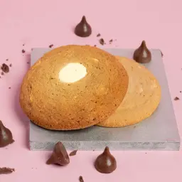 كوكيز الشوكولاتة البيضاء