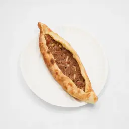فطيرة لحم بالجبن