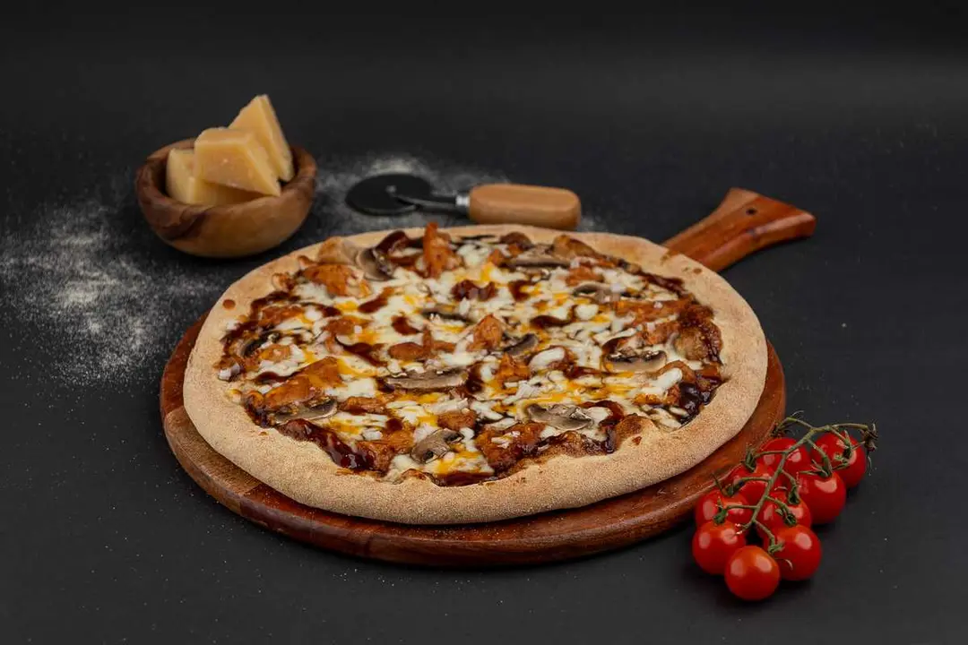 Bbq Chicken Pizza - Large