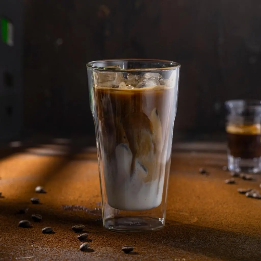 لاتيه بارد