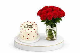 Vase with cake