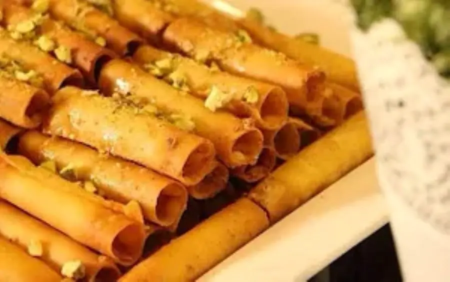 أصابع الجبن شيرة وفستق