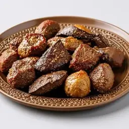 طبق تقاطيع لحم وكبدة