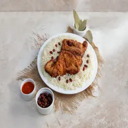 دجاج مقلي مع أرز بخاري