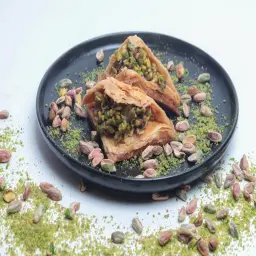 وربات بالفستق الحلبي