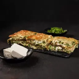 مطبق دجاج جبن
