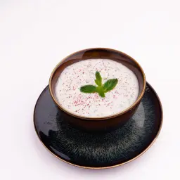 لبن مع خيار