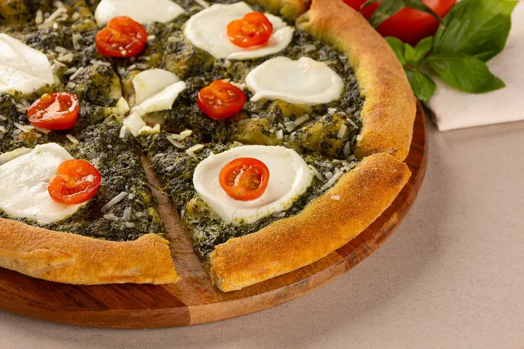 Caprese Pesto Pizza Large