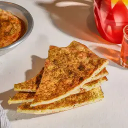 Tamees with Zaatar