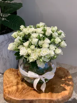 Baby rose vase