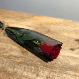 باقة الوردة الواحدة