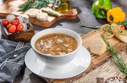 شوربة صينية بالدجاج