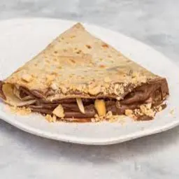 كريب نوتيلا مكسرات
