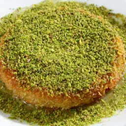 Pistachio Kunafa with Cream