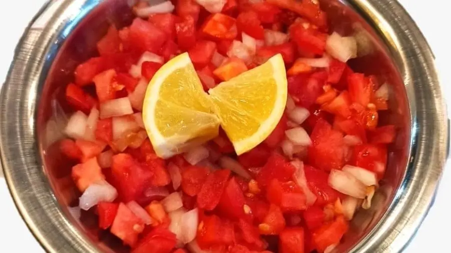 Tomato and onion salad