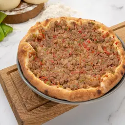لحم بالعجين