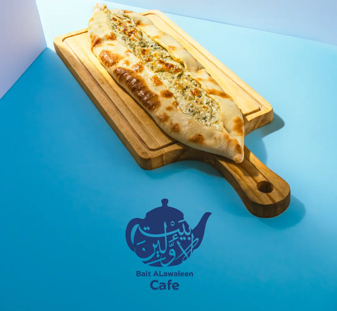 مناقيش جبن سائل زعتر