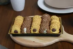 Petit Four