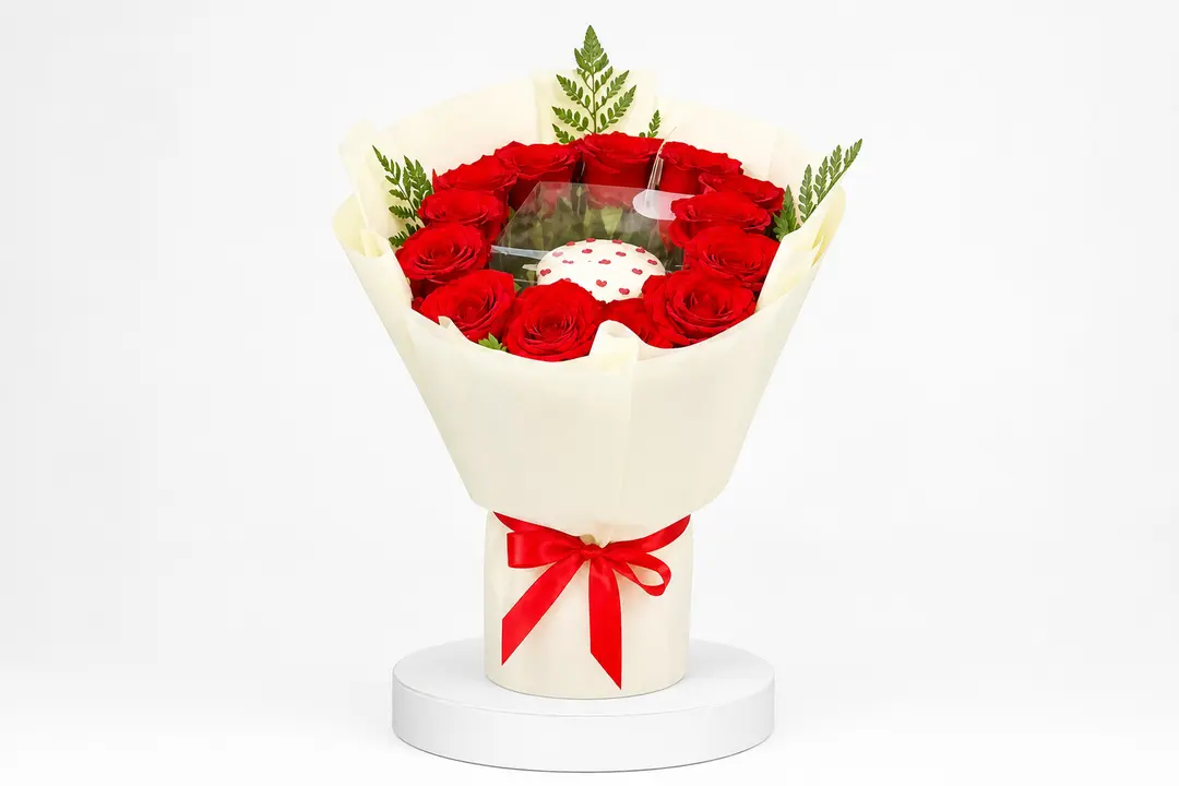 Majestic Bouquet With Cake