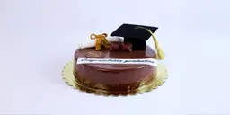 Kinder graduation cake