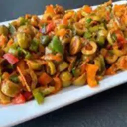 Fresh Olive Salad with Olive Oil