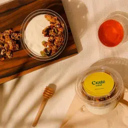 جرانولا الزبادي