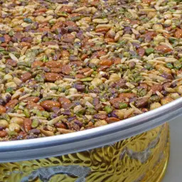 كنافة بلورية بالمكسرات