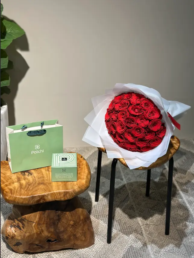 Patchi chocolate with bouquet 2