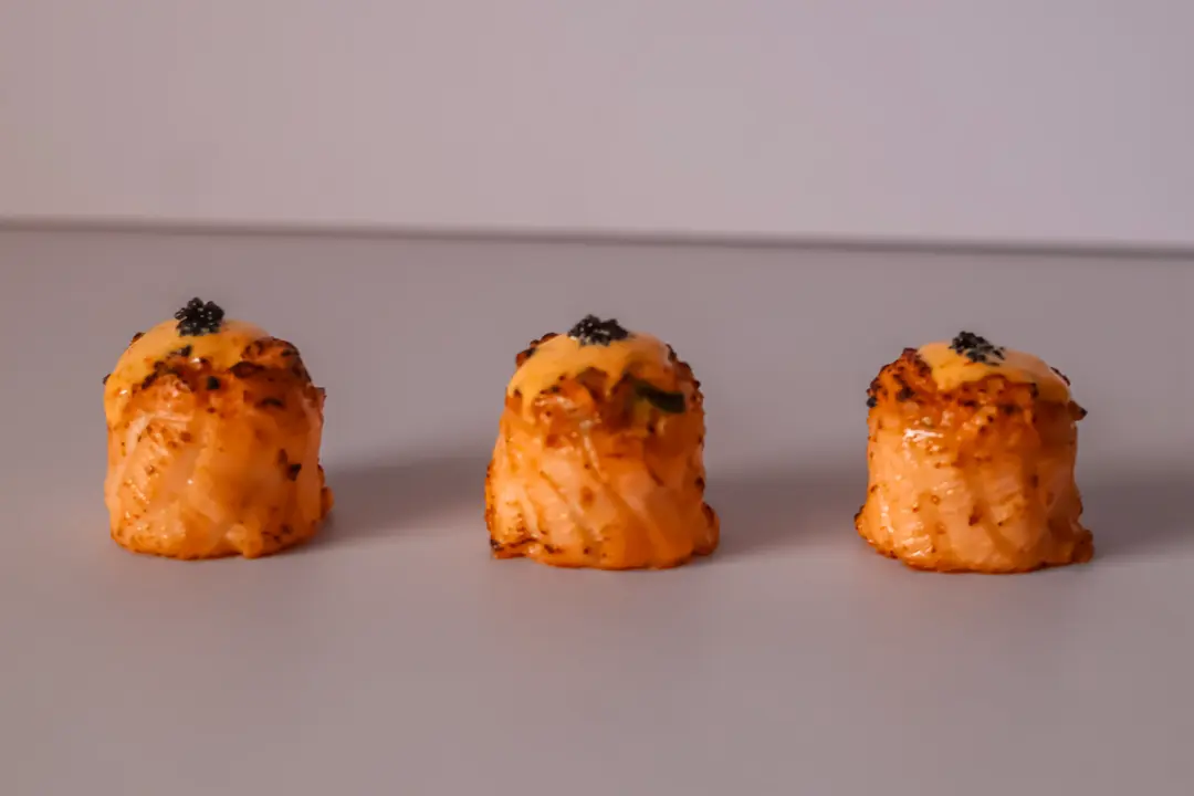 SALMON HANA BOMB (3 Pcs)