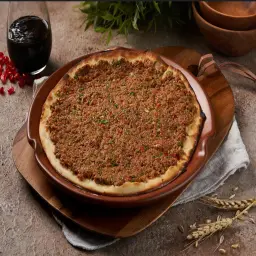 لحم بالعجين الأرمنية