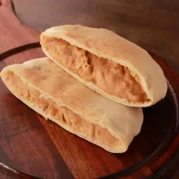 ساندويتش فول هاشم خبز عربي