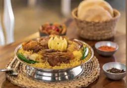 مندي لحم مع رز