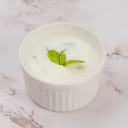 سلطة لبن