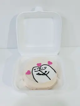 كعكة غداء ضخمة
