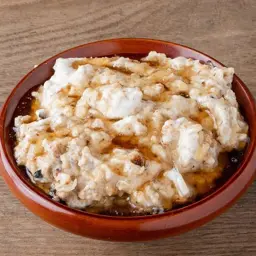 فتة قشطة وعسل