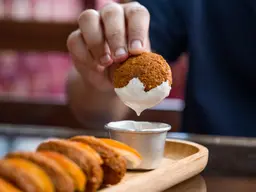 صحن فلافل