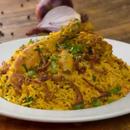 برياني الدجاج بدون عظم